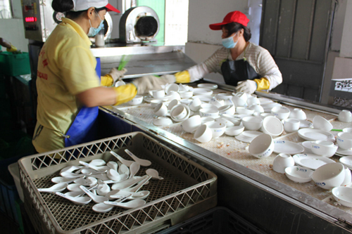 临沂餐具消毒经20多道工序 规范餐饮具消毒市场