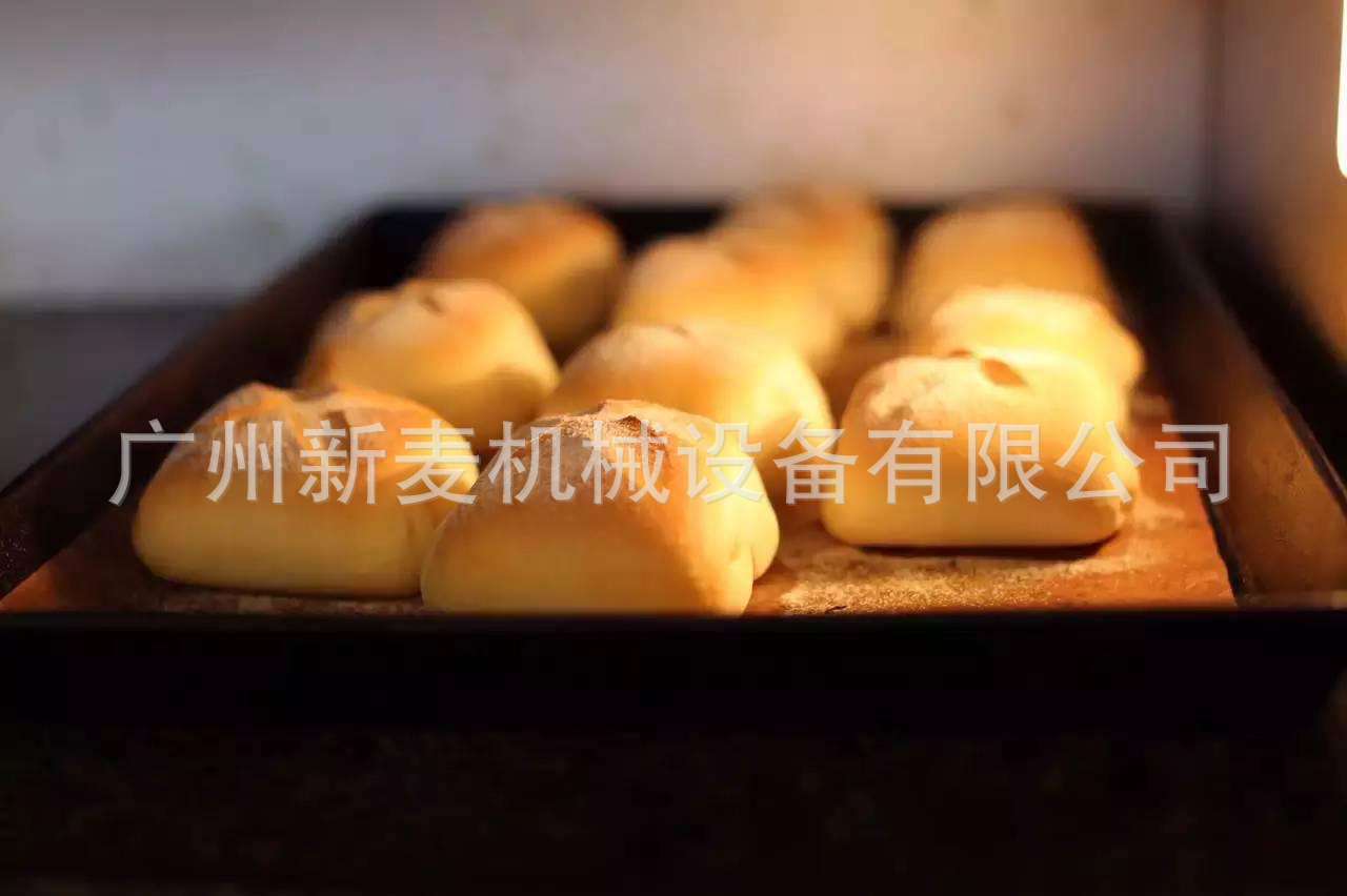 厂家供应广州新麥一层三盘商用电烤箱 烘烤蛋糕面包披萨蛋挞