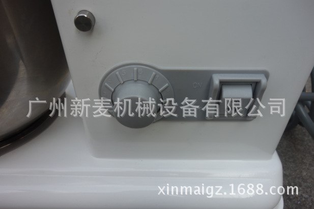 广州新麦款7升SM-7 商用奶油机 静音专业打鲜奶机